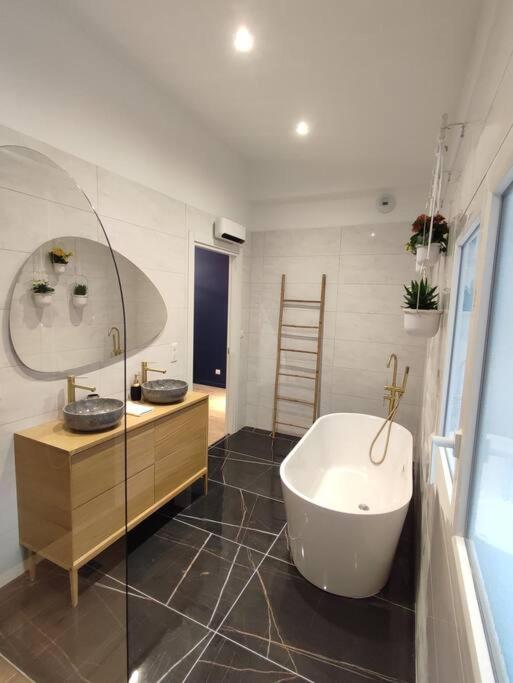 Appartement Le Secret 140M2, Proche Sanctuaires, Climatise Lourdes Bagian luar foto