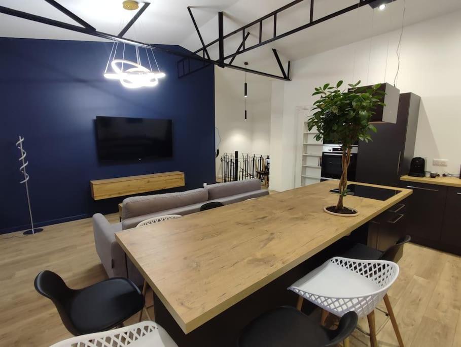Appartement Le Secret 140M2, Proche Sanctuaires, Climatise Lourdes Bagian luar foto